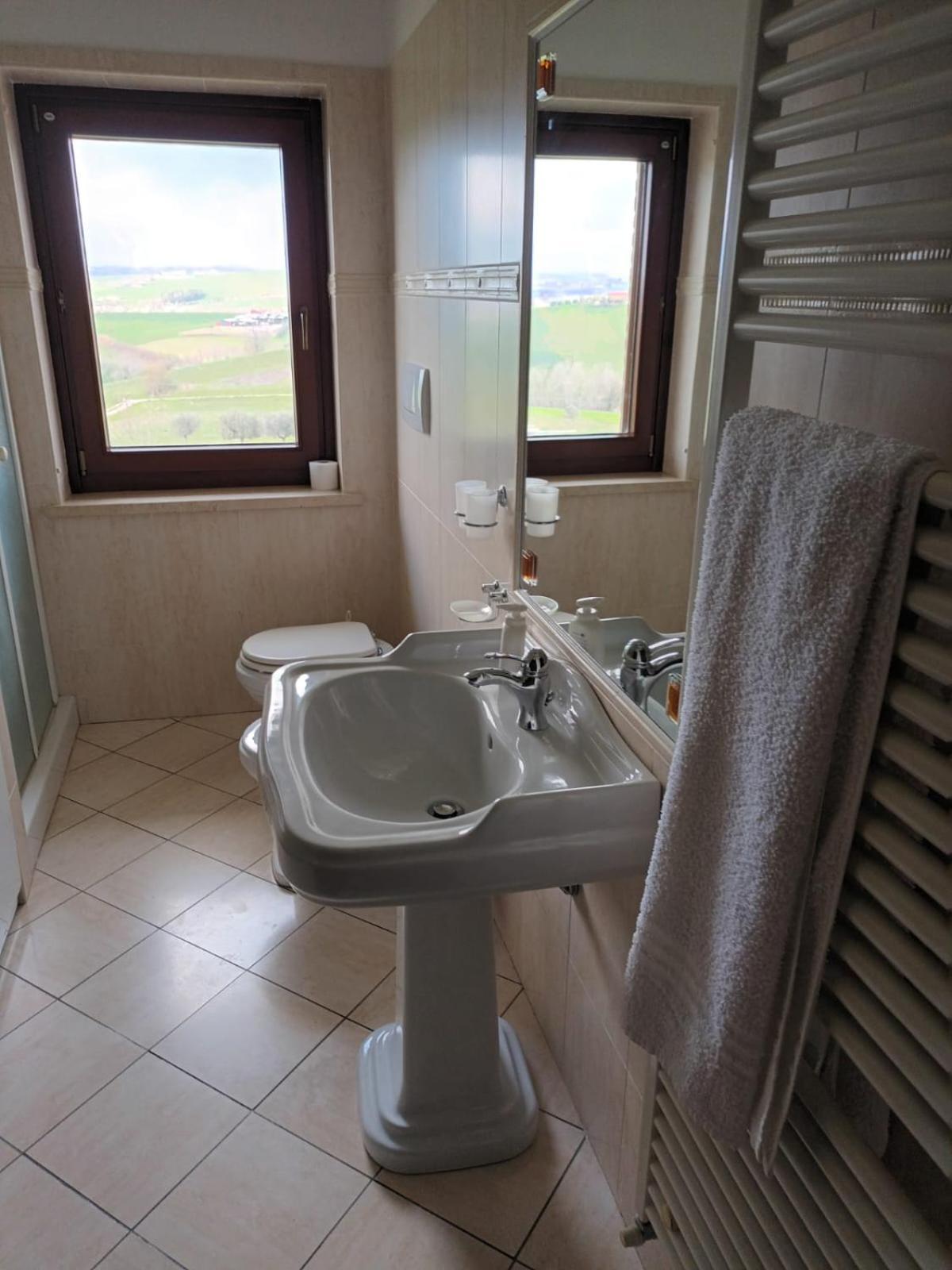 Casa Di Campagna Villa De Luca Bellante 外观 照片